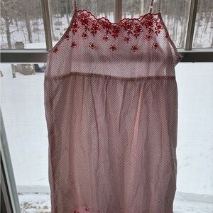 Potter's Pot Red and White Floral Chemise